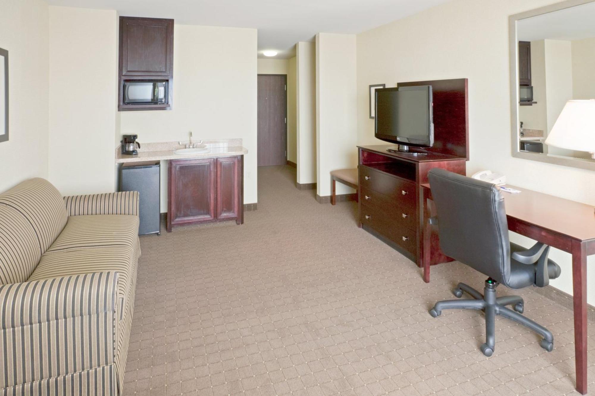 King Suite with Sofa Bed